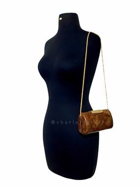70s vtg FOLEY’S Italian Clamshell Convertible Clutch